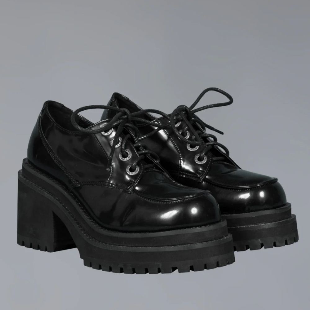 UNIF Platform Penny Oxford Lace Shoes Size 10 Patent Black